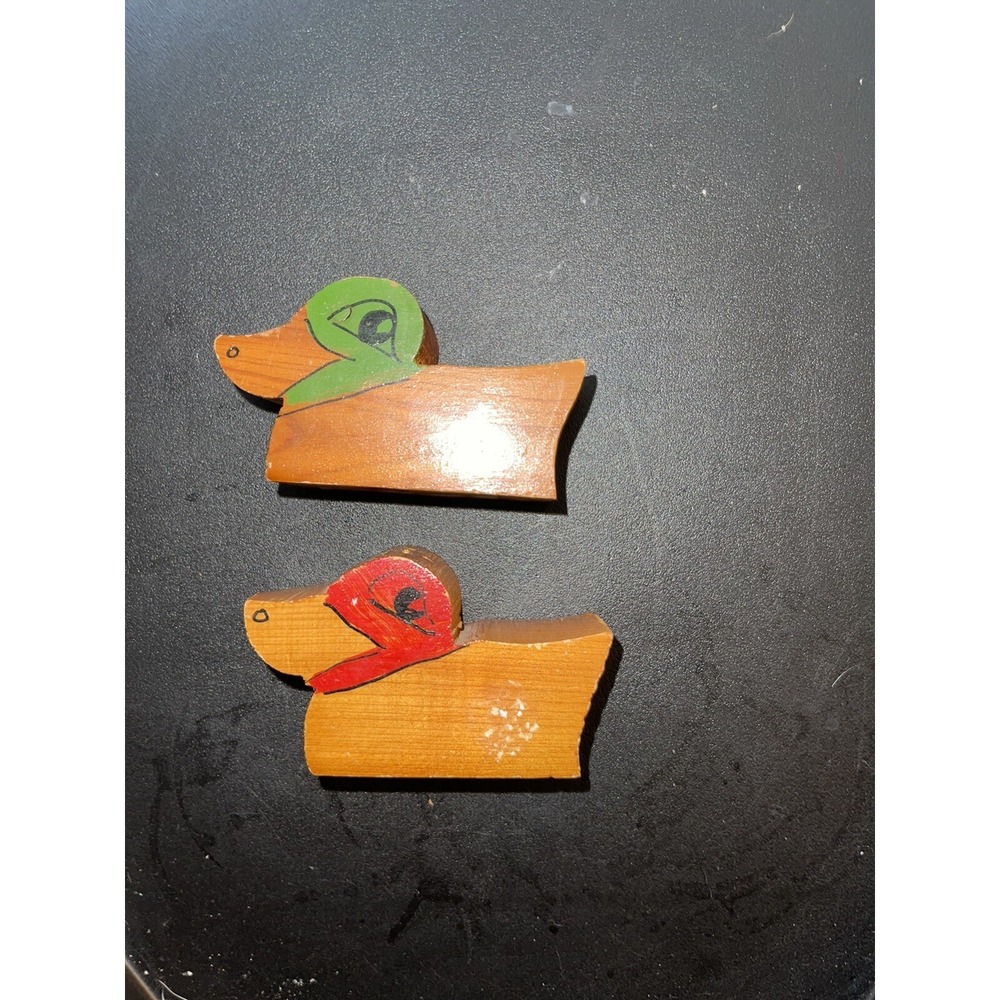 Vintage 80s Hand Carved Folk Art Wooden Duck Salt & Pepper Shakers